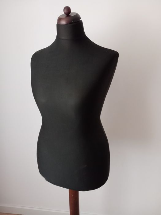 Manekin krawiecki sklepowy rozm. 46 elegancki