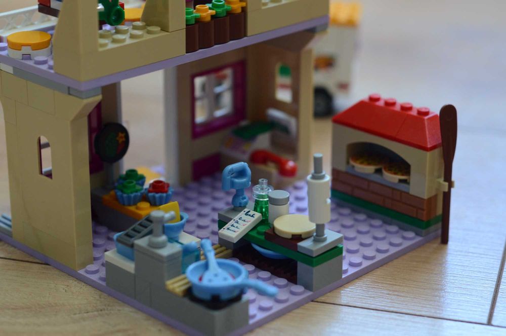 Zestaw Lego Friends 41311 "Pizzeria w Heartlake"