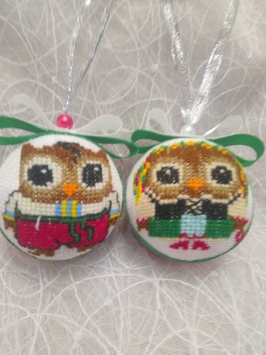 Новорічні іграшки ручної вишивки