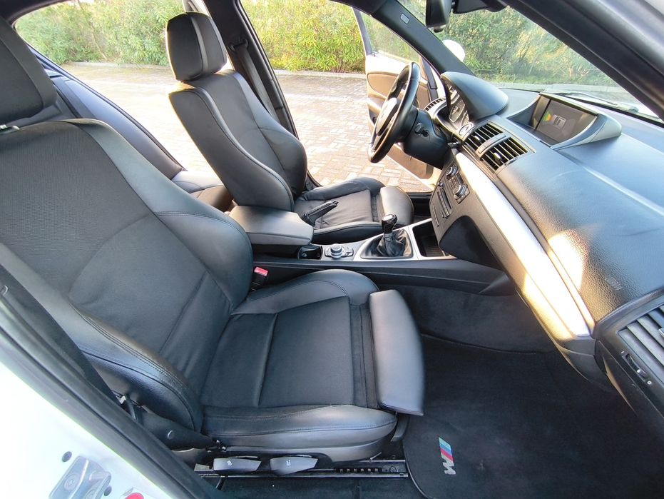 BMW  E 81 118 D Pack M troco 160€ Mês
