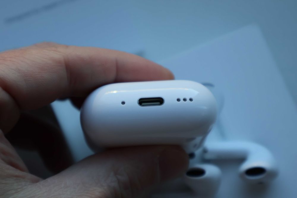 Оригінальні Навушники Apple AirPods 4 Active Noise Cancellation MXP93