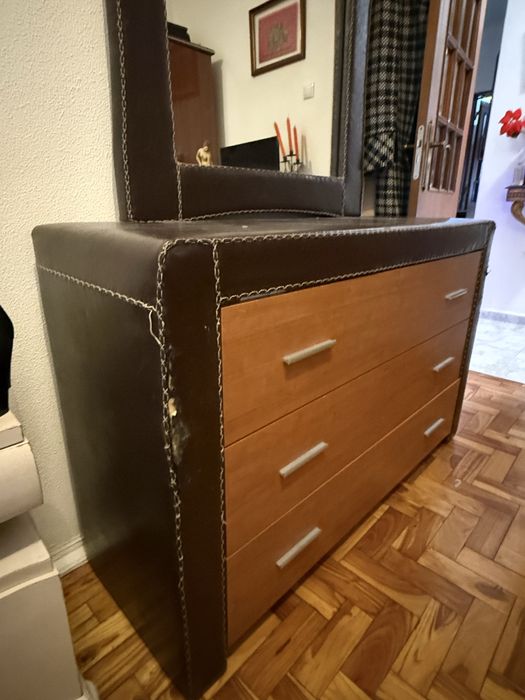 Cómoda c/ Espelho