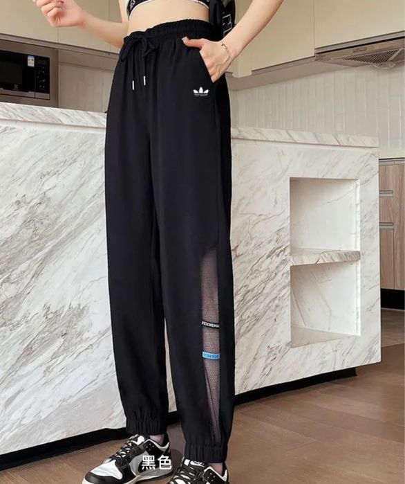 Продам жіночі штани adidas нові розмір s. Нейлон.