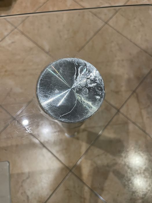 Szklany stol do kuchni