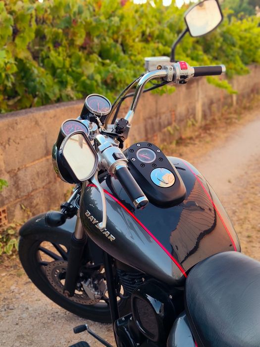 Mota Daelim Daystar 125cc (como nova)