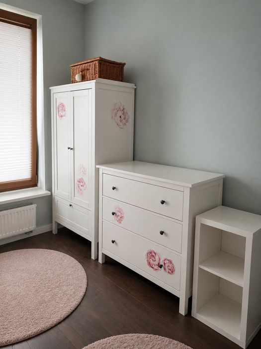 Szafa sundvik i komoda hemnes IKEA kallax zesta mebli dla dziewczynki