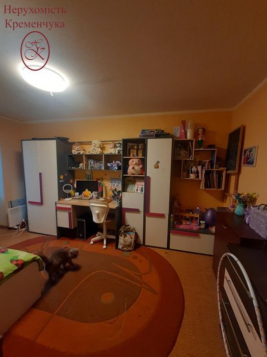 Продам двокімнатну квартиру на Молодіжному. Сертифікат