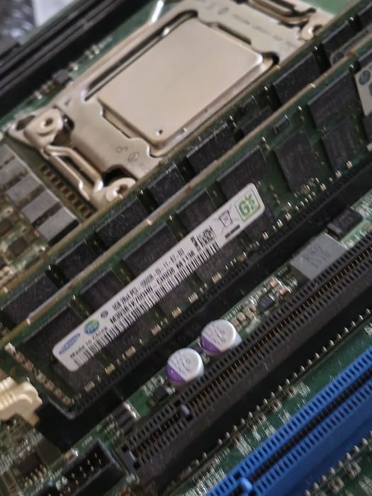 Dell T3600 PTTT9 + 16gb DDR3 + Intel Xeon 2660 v1
