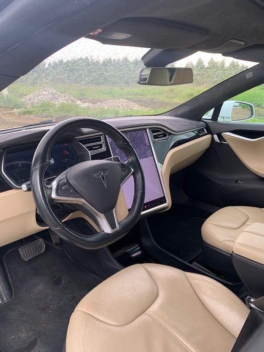 Продам Tesla model S