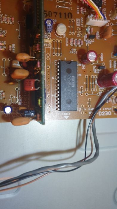 Technics - SL P 300 Top stan