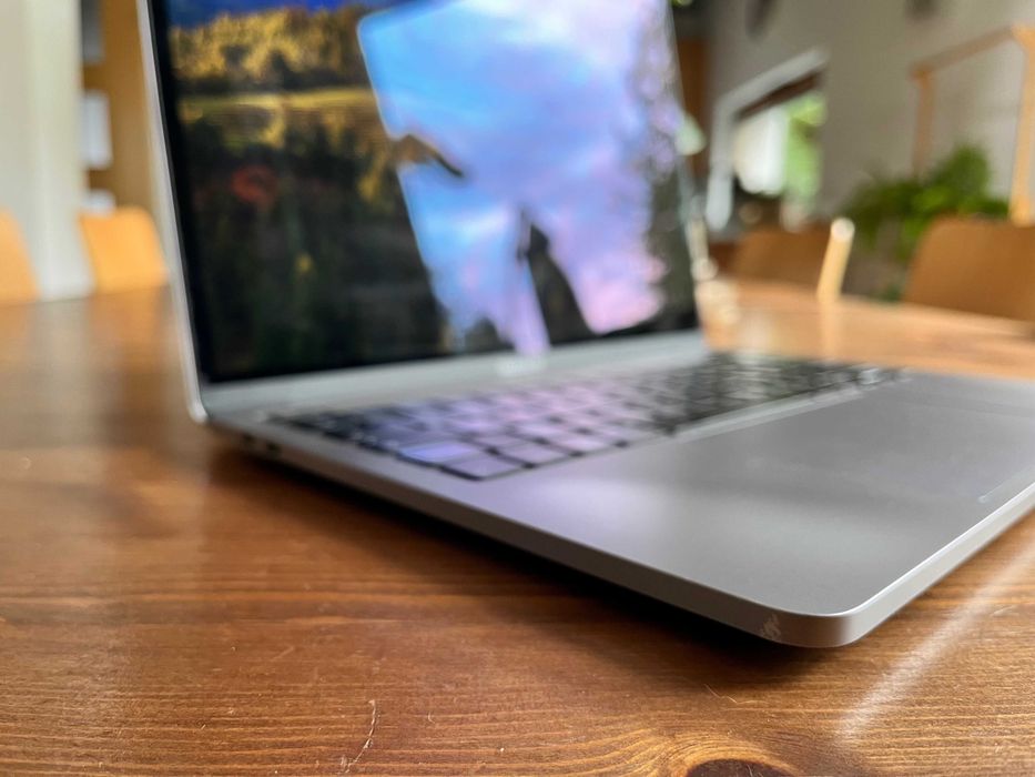 MacBook Pro 13 2020 | i7 | 16GB RAM | 512GB SSD | 4x Thunderbolt