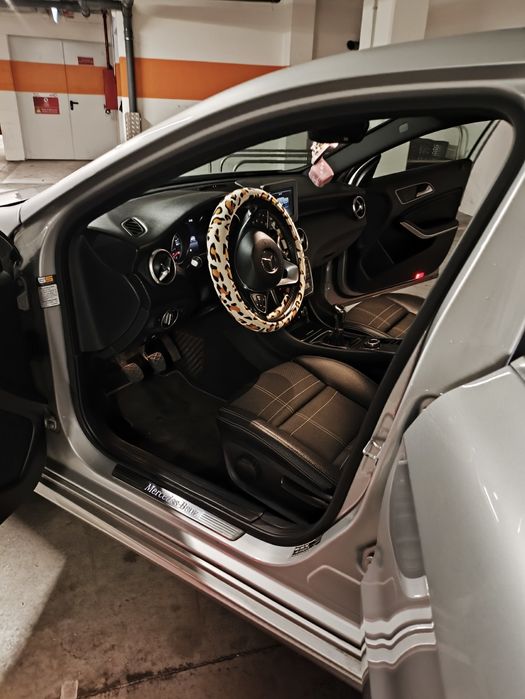 Mercedes-Benz A 160d AMG LINE