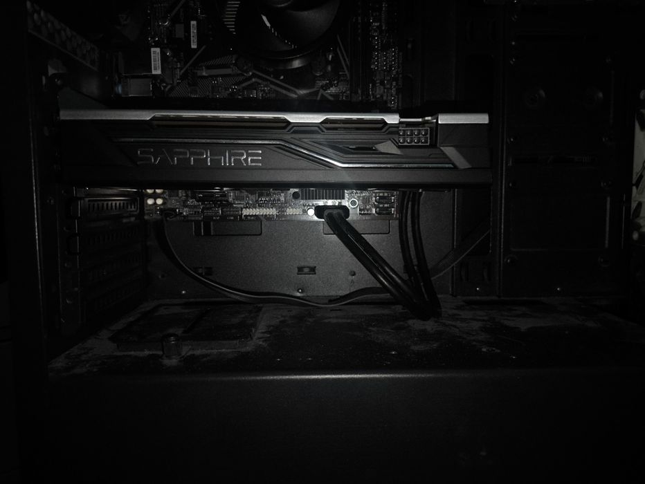 Ryzen 3100 rx 570 4gb b520 gigabyte silentiumpc regnum  rg4 pute blac