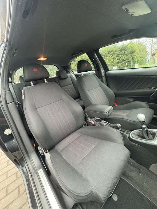 Alfa Romeo 147 Q2 bose 1.9 jtdm 16v