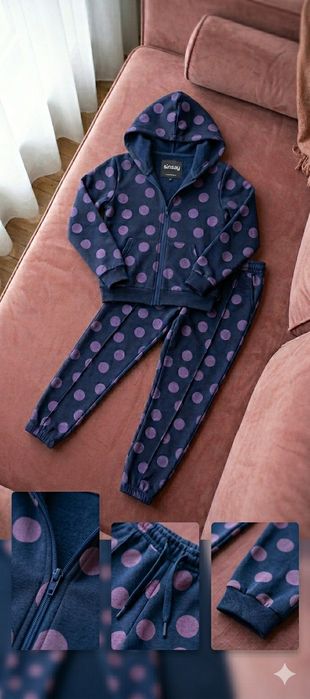 Спортивний костюм з худі в горошок