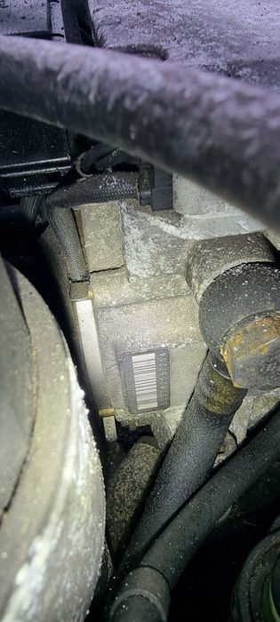 Pompa wtryskowa paliwa sterownik kpl. AUDI A6 C5 PASSAT B5 2.5 V6 TDI