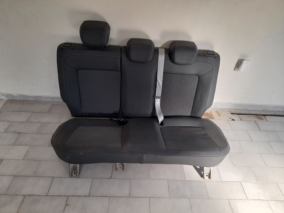 Banco traseira opel corsa D 5 portas Ano 2007 até 2013