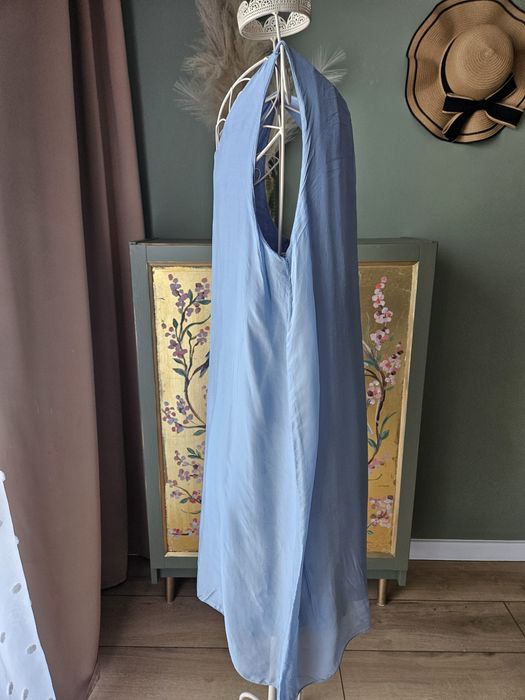 Letnia Sukienka jedwabna damska w pięknym odcieniu błękitu 50% Jedwab