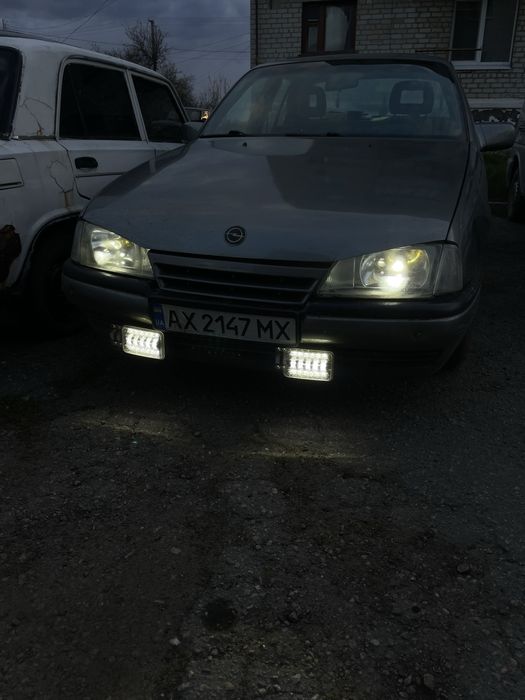 Опель омега а на ходу