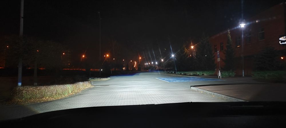 BMW E39 Lampy BiLED BLACK NOWE Hella Regeneracja Ringi Mocne światło!