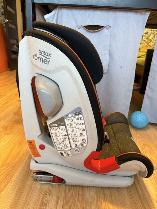 Автокрісло Britax Romer Advansafix II Sict в ідеальному стані, чисте
