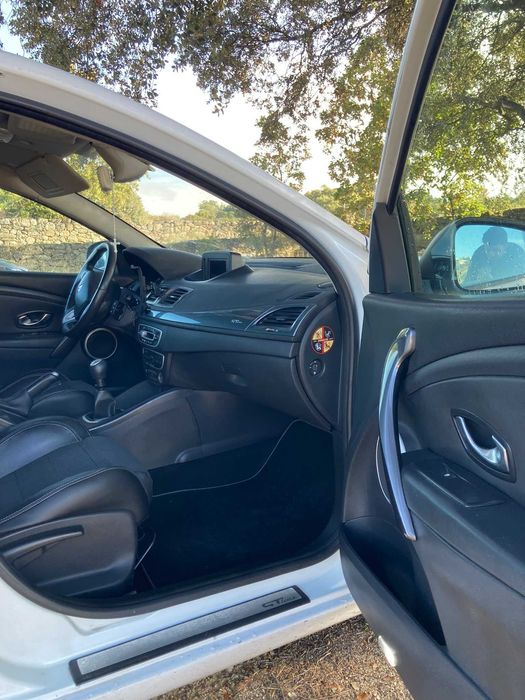 Viatura renault megane gt line