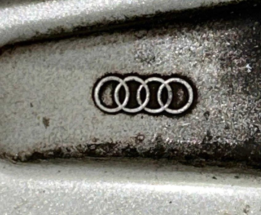 Felgi Aluminiowe Oryginał Audi 5x100 7J x 16'' ET 44,5 Audi