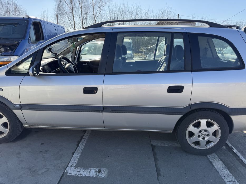 Drzwi Opel Zafira A Z147 przód tył