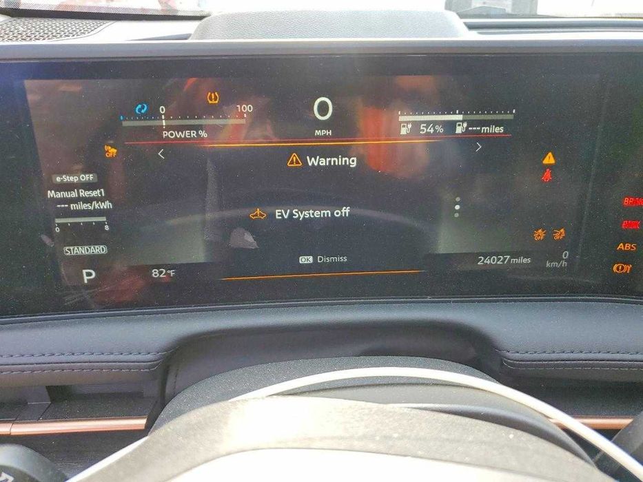 NISSAN ARIYA  двері передні задні