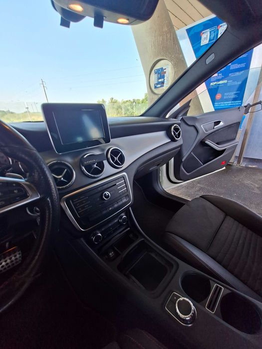 Mercedes-Benz CLA 200 d 7G-DCT AMG Line