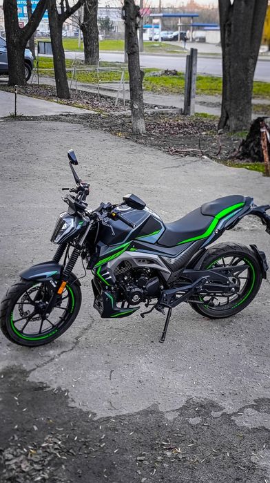 мотоцикл Musstang ST 200 та багато допів