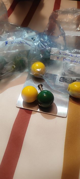 Puxadores de armários .