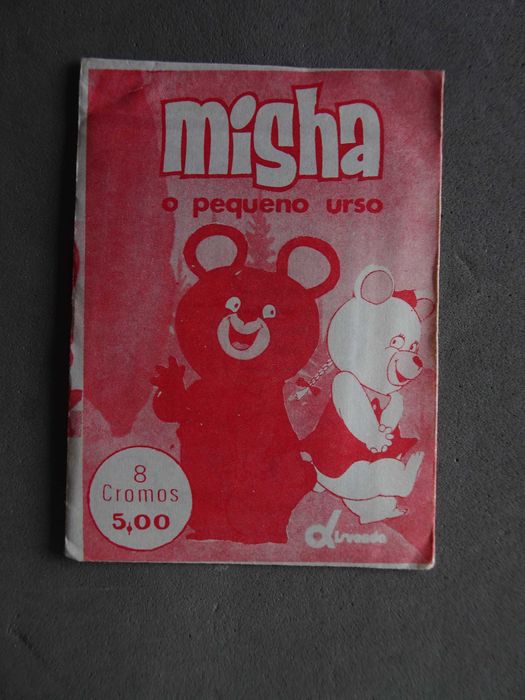 Misha Closed Sticker Album - Disvenda (Red)