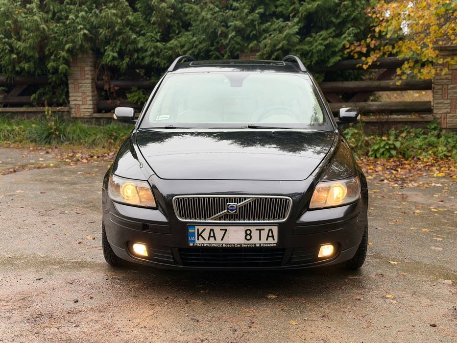 Volvo v50 Вольво в50