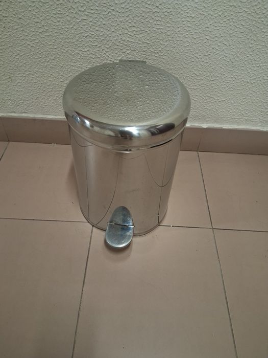 Caixote de Lixo c/ Pedal