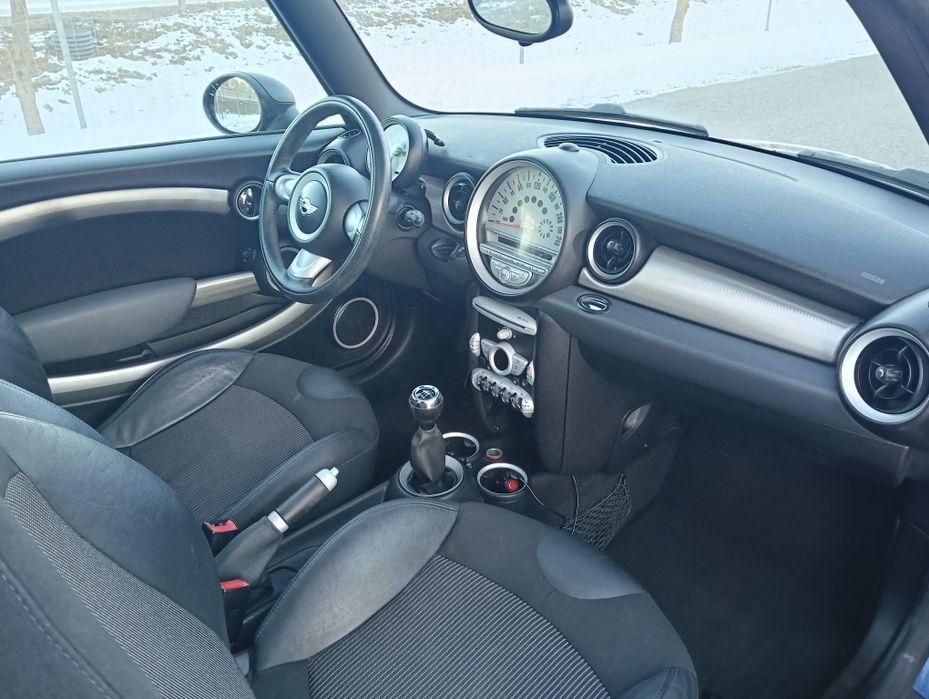 Mini Cooper z Niemiec fulla opcja opłacony 1.6 benzyna