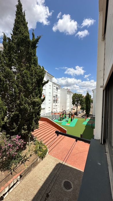 Vende-se apartamento T3 em Portalegre