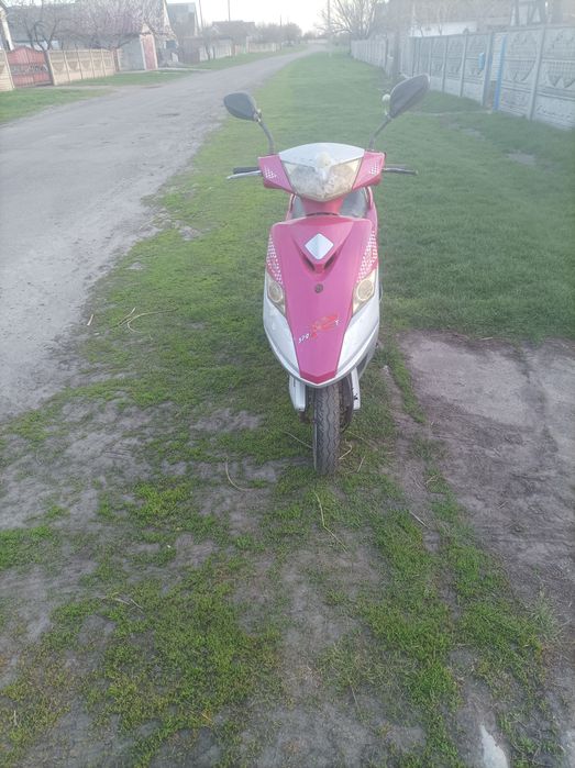 Продам скутер б/у