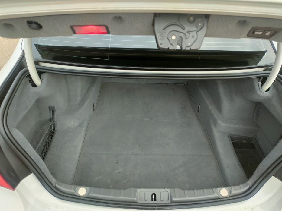 Продам BMW 740 , 3.0 бензин, 2011р.