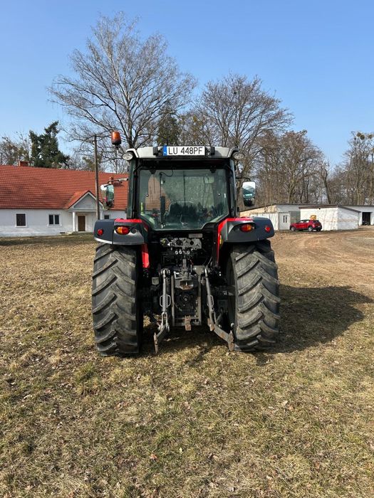Massey ferguson 5711