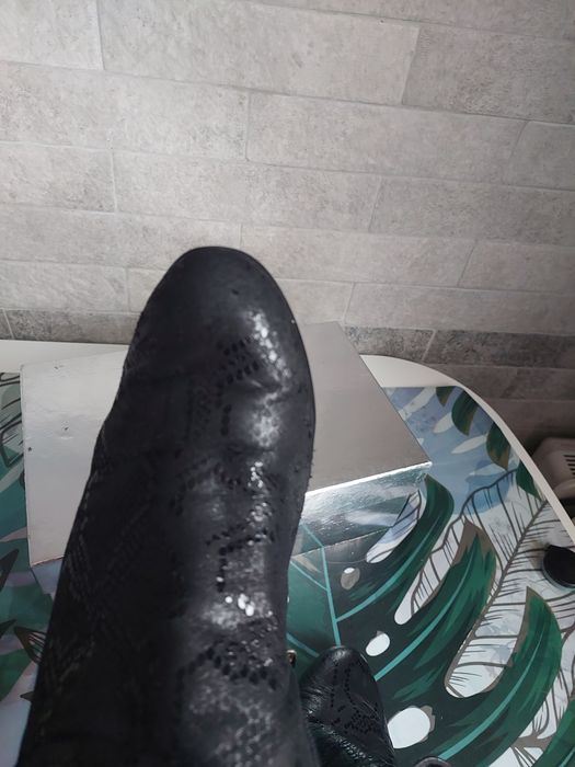 Отдам даром. Ботинки VR. 37 р.