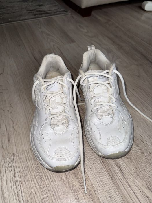 білі кросівки найк оригінальні 39 розмір