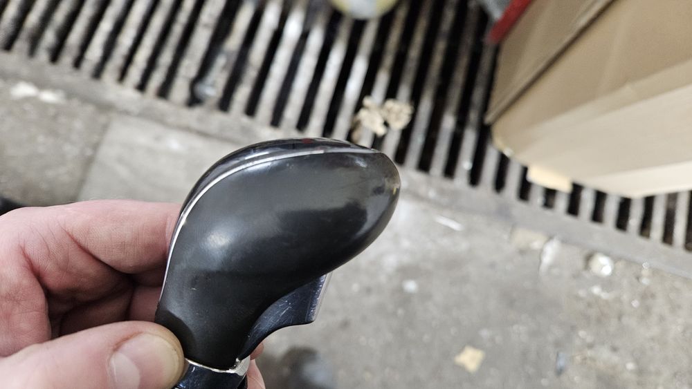 Gałka zmiany biegów opel Astra j 4 IV 6b oryginał stan bardzo dobry