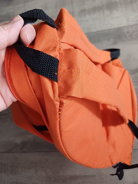 Plecak pomarańczowy