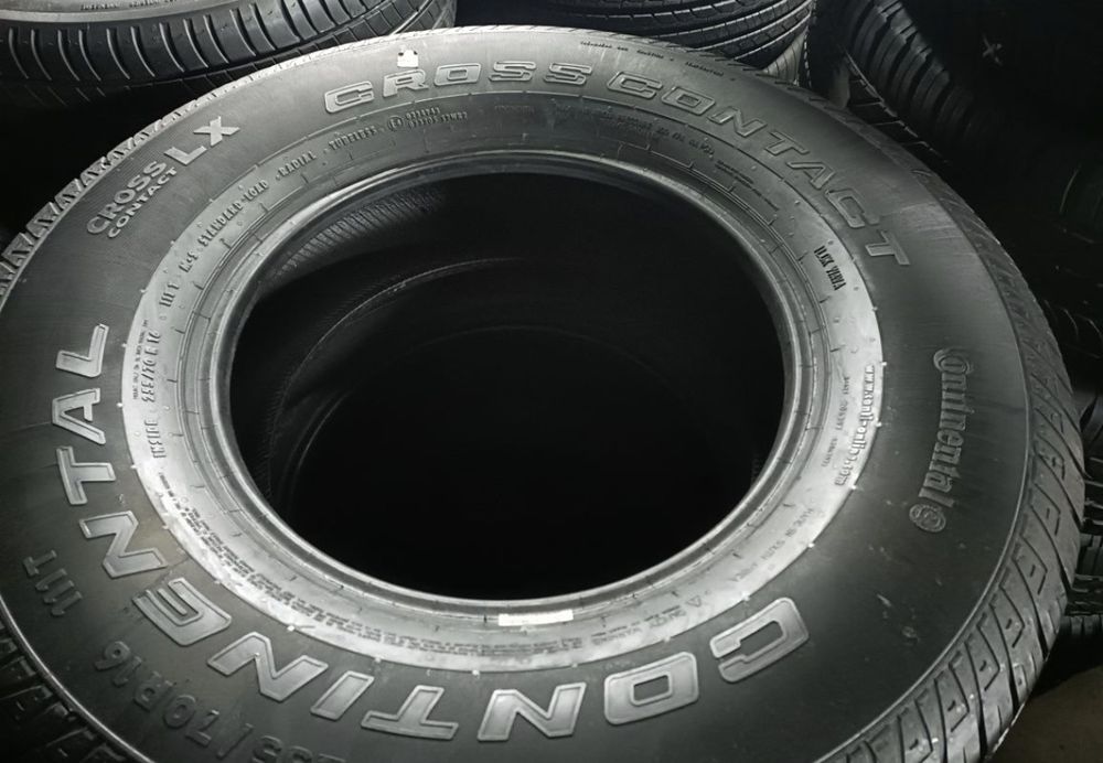 Pneus 255/70/16 Continental