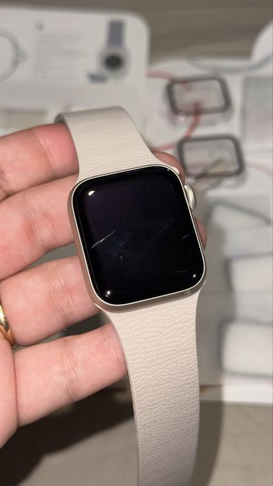 Apple Watch SE 3 40mm Starlight S/M GPS