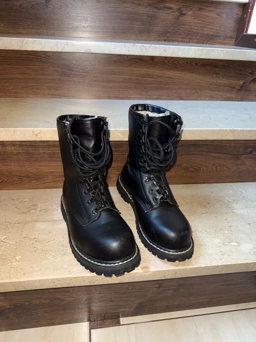 Glany czarne firmy Brandit