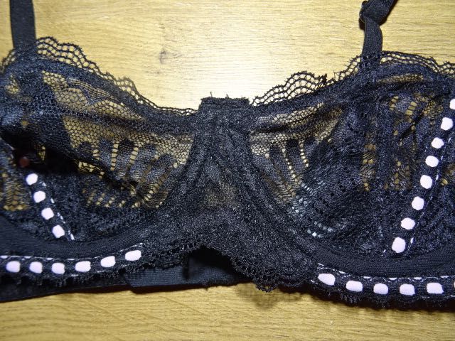 Primark biustonosz czarny koronkowy 75 A