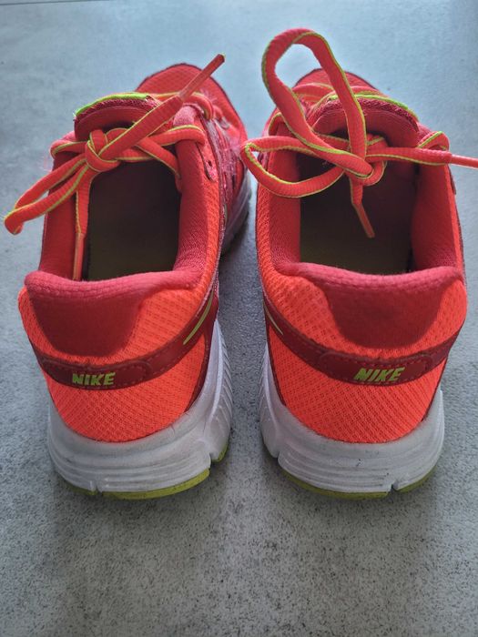 Nike adidasy roz 37.5