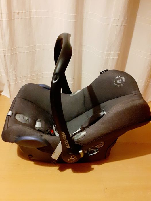 Cadeira Bebé com Base Isofix, Maxi-Cosi CabrioFix + Easyfix